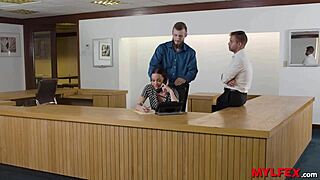 Mylfex: unique hot receptionist masturbates!