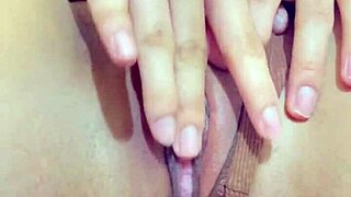 morenita rica doing hardcore show