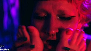 I wanna worship those sexy feet of Bia and Sam 😍