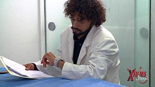 peliroja fucks her plastic surgeon with huge cock 😏