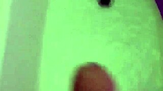 i record myself masturbating and send it to my hot aunt