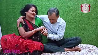 Horny Savita Bhabhi Gets Her Wet Pussy Licked And Sucked Hard!