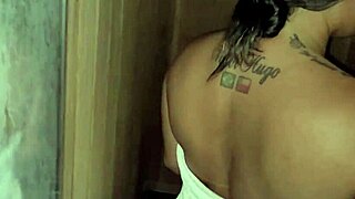 n�o resisti e fiz isso na sauna da academia de ginástica