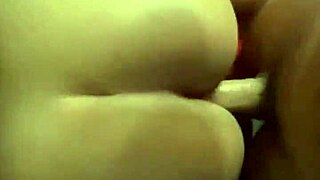 amateur captures backshot photos of latina model