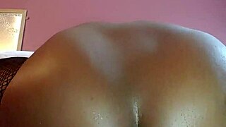 Horny Latina slut wants help wrecking her asshole 😈