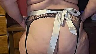 Milf Strips With Big Boobs And Big Pussy