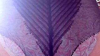 elza kom teases in nylon tights for fetish fans