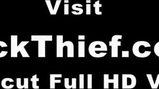 Matrigna e figliastra ladre subiscono perquisizione invasiva, piegate per un grosso cazzo