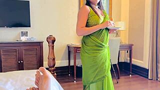 Desi Hot Sexy Bahu Fucked By Sasur