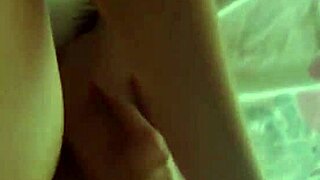 Hei, hijastra micuță 18+ se fute cu padrastro în camera ei după băuturi