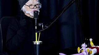 Would Flor de Damiana try fetishes with toys in sheer red?