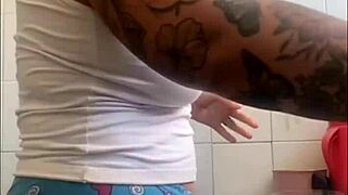 I want some affection on my big pussy right now