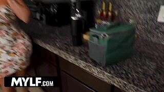 Fucking My Stepmom Like A Pornstar In Doggy