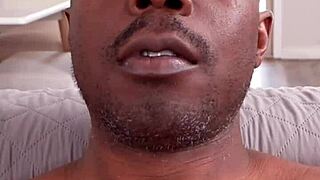 big nize5121 bodybuilder with monster cock