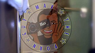 O turns off the lights