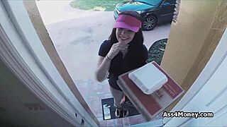 pizza delivery guy gets a blowjob for money