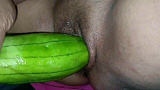 busty amateur milf loves blowjob and assfucking 😍