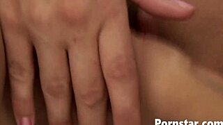 Amber and Rebecca eating pussies 😘