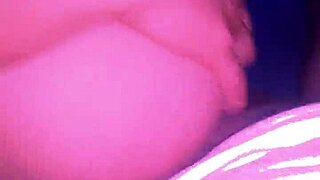 a mi chibola sexy le encanta ser bien penetrada.