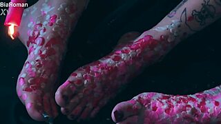 These feet only get excited with kinky games