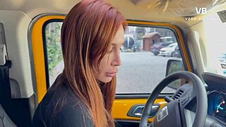 El Cornudo de Mi Marido Se Demoró y Yo Me Follé a Su Mejor Amigo