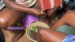 Hey, Spread Up While U Do My Nails?