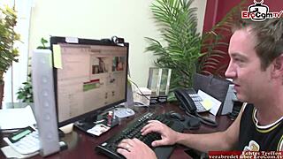 camgirl interacts with user online
