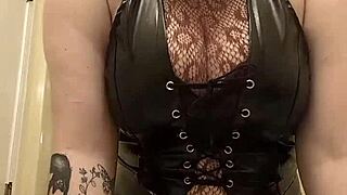 i put lovesense in while putting on makeup