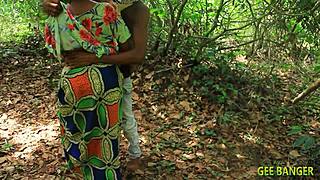 She loves fucking in the bush! 🌿