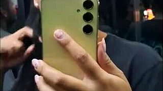 Arriesgada mamada en el elevador con deepthroat y cumshot