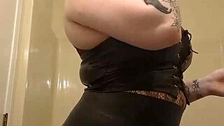 i put lovesense in while putting on makeup