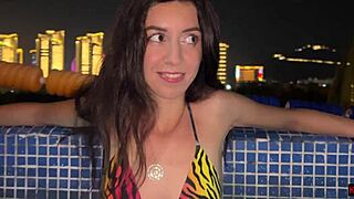 Pool girl makes stranger cum in 3 minutes!