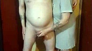 Girlfriend Kelly Humiliates Naked Blindfolded Man On Cam For Big Cumshot