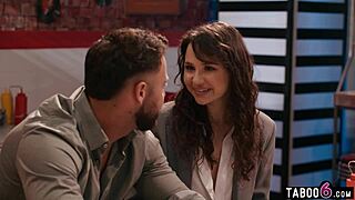 Horny Petite Teen Liz Jordan Has Sex In Public Diner