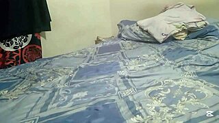 Mexican student explores with dildo