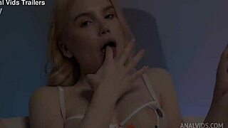 Escaped prisoner made a double penetration of milka together with her boyfriend flx027