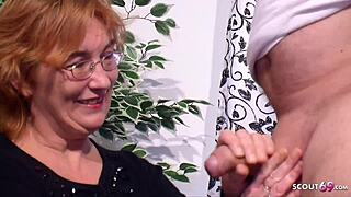 늙은 독일 커플이 선생님과 FFM 시도하는 거 상상해봐?