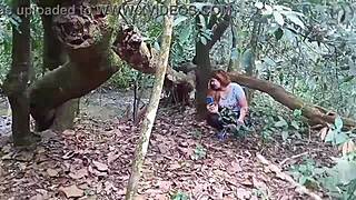 O Cara Pagou Pra Ver A Minha Buceta No Parque Ecológico Tive Que Entrar No Mato E Mostrar Pra Ele