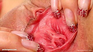 hey, watch my solo fingering masturbation gonzo style