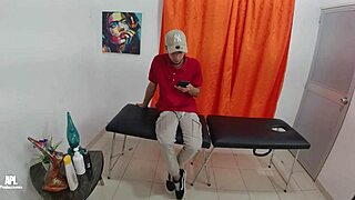 Masajista De Gran Polla Se Folla Gran Culo De Clienta Parte 1