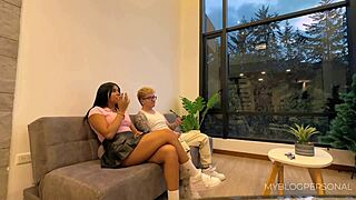 Linda Chica De 19 Años Folla En Primera Cita