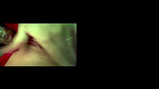 beautiful latina masturbating with dildo for fans