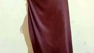 shilpa bhabhi shows her mature body