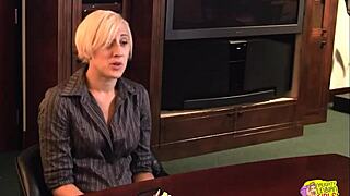 spicy BLONDE gets JOB by MAKING lesbian BOSS orgasm with TONGUE