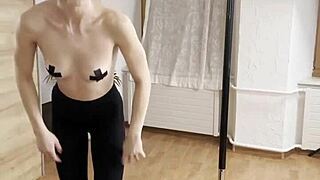 Naked Miss Daisy Diamond Flexes Her Power?