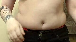 Tomboy's Curvy Striptease Bathtub Orgasms