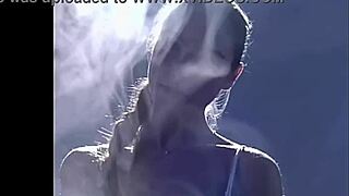 gal gadot is a godess in bikini