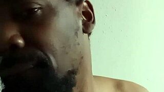 wake up with yo old-school patna cubby so luvily