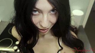 Fucking My Cleaner Lady For An Extra Tip With Squirting