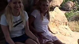 Little summer licks in hot threesome outdoor with blonde teens 😘